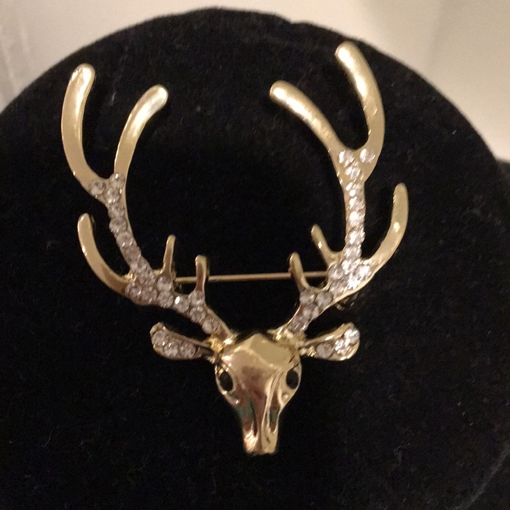gold deer head with faux diamonds